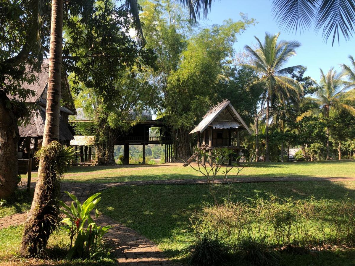 On The Mekong Resort หลวงพระบาง ภายนอก รูปภาพ